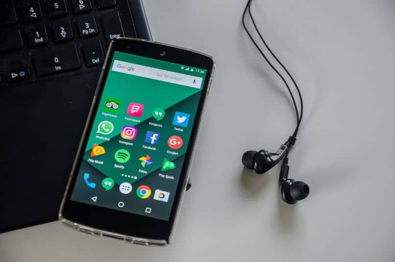 poner GIFs en estados de WhatsApp