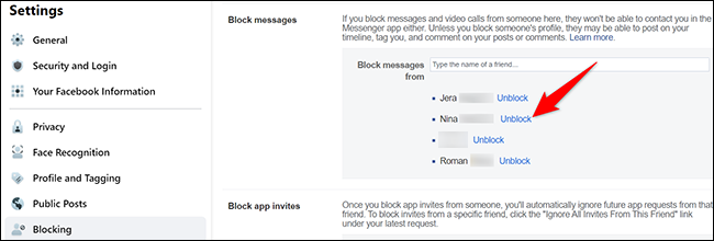 Hacer clic "desbloquear" junto a un nombre de usuario en "administrar bloqueo" página en Facebook.