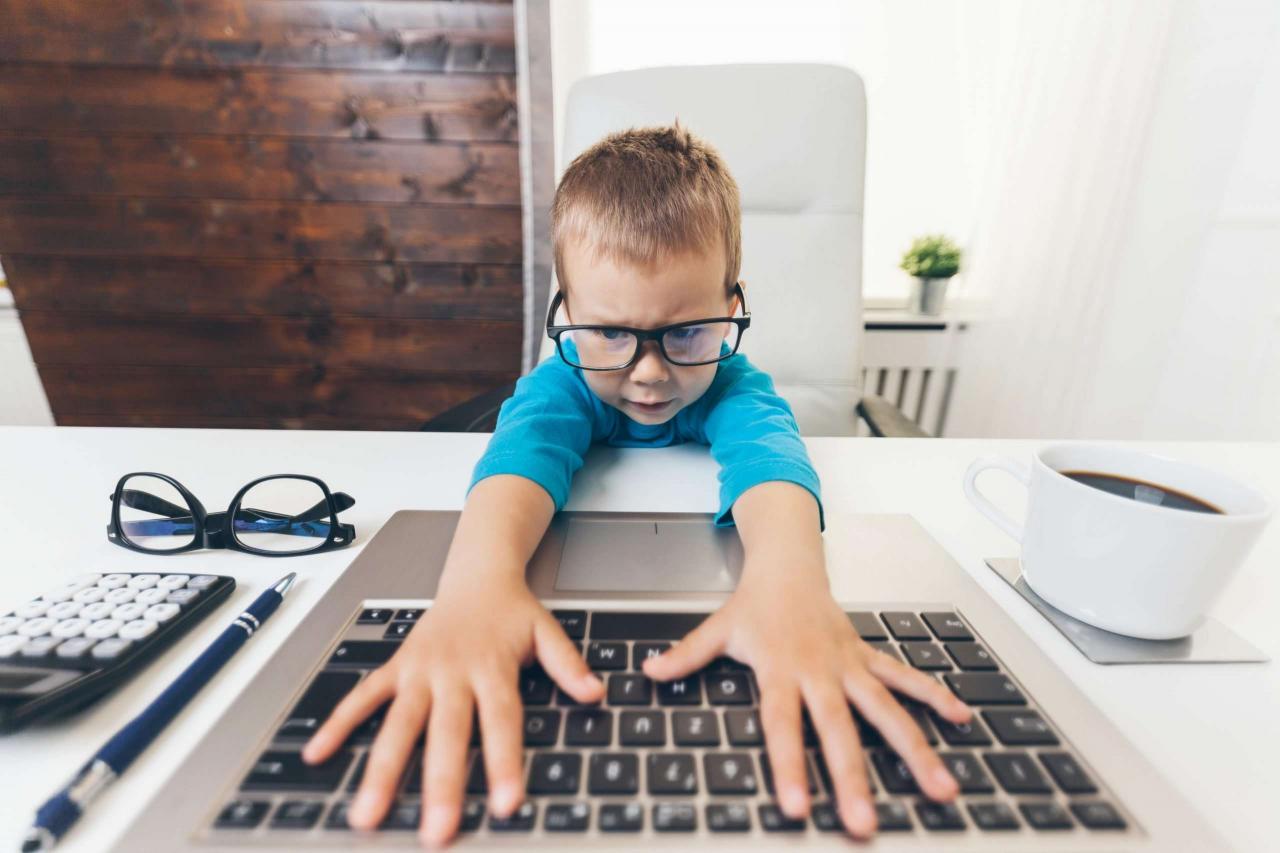 Cómo girar la pantalla del portátil