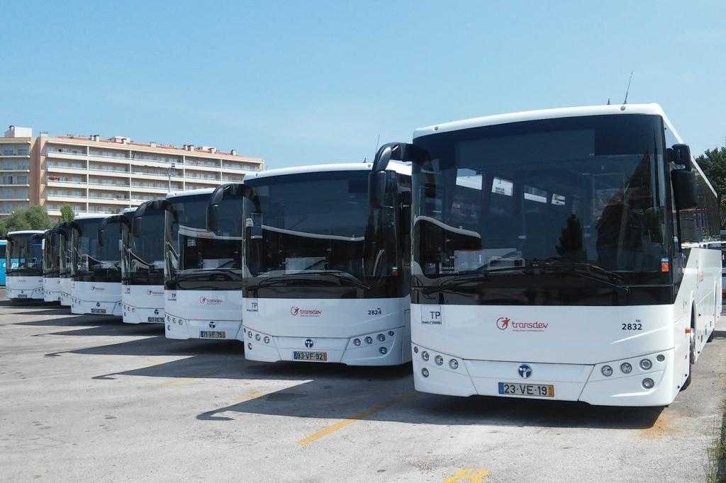 ¿Cómo se llama un autobús en Portugal?