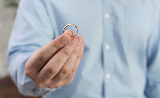 ¿Estás comprometido? Descubre cuál es el anillo que debes lucir primero para demostrar tu amor verdadero.
